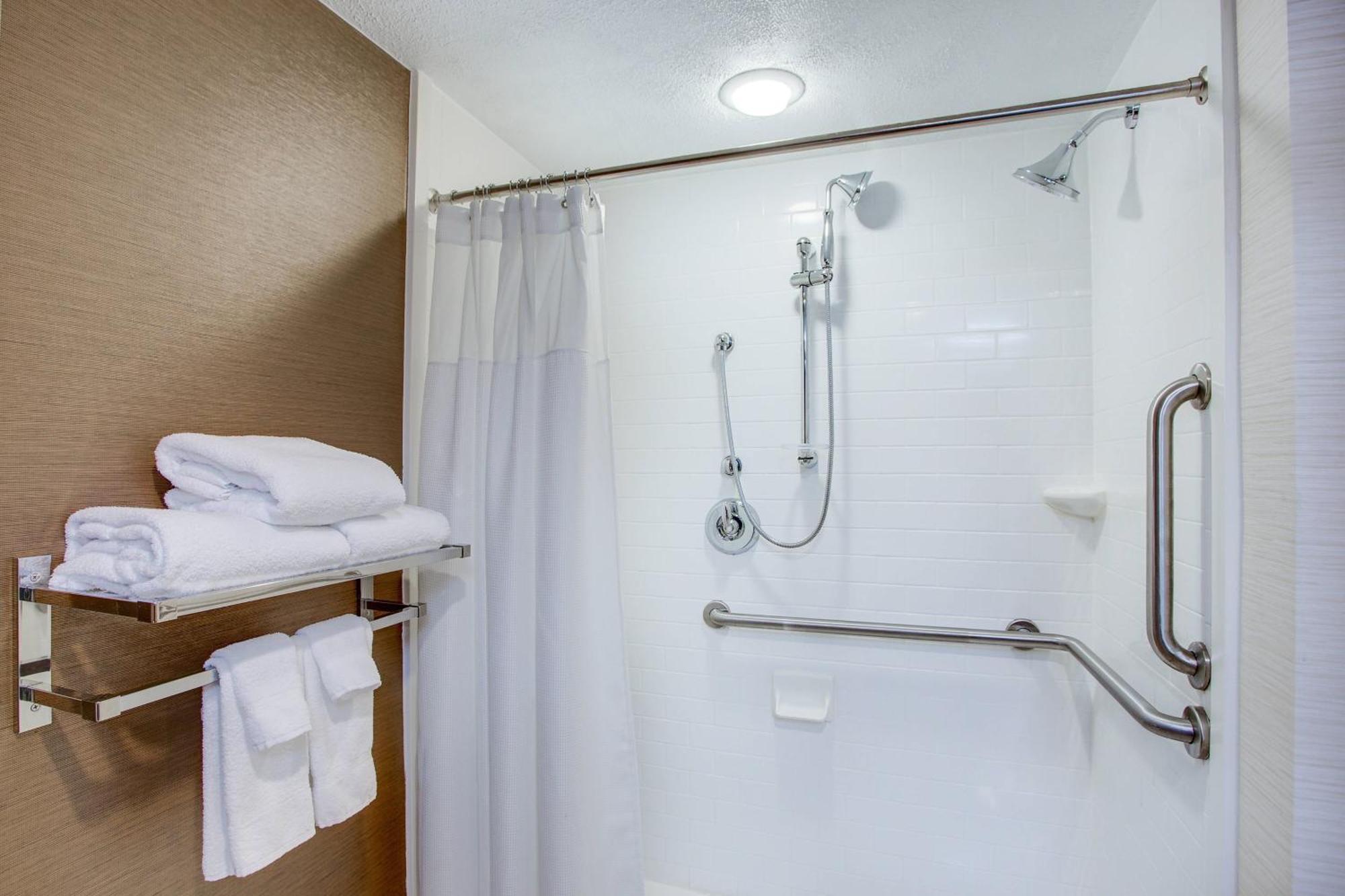Fairfield Inn By Marriott Burlington Williston Esterno foto
