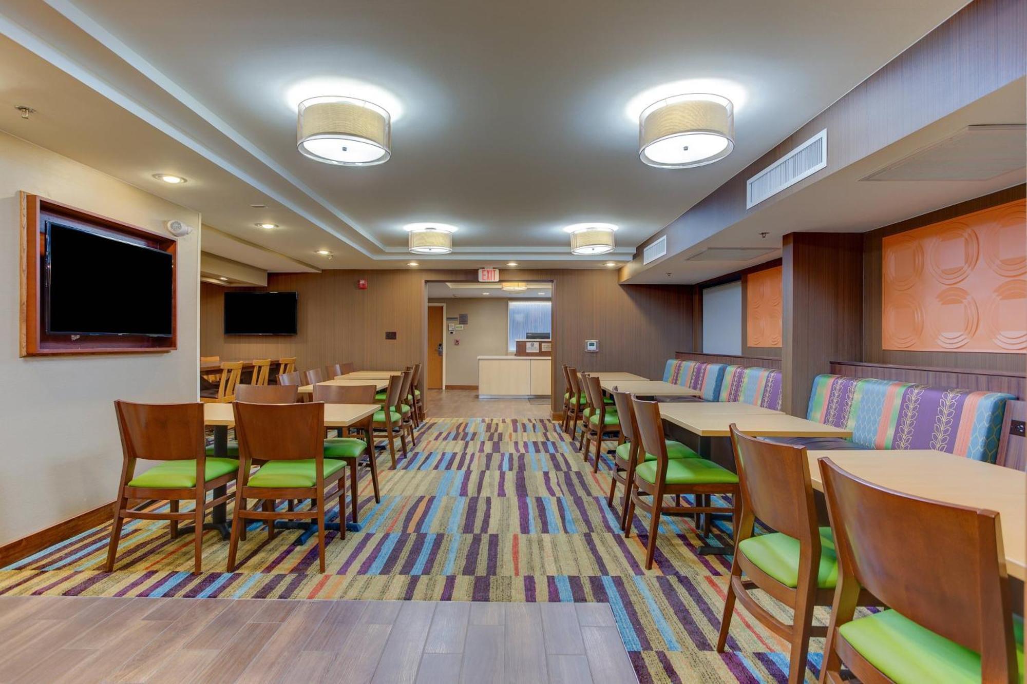 Fairfield Inn By Marriott Burlington Williston Esterno foto